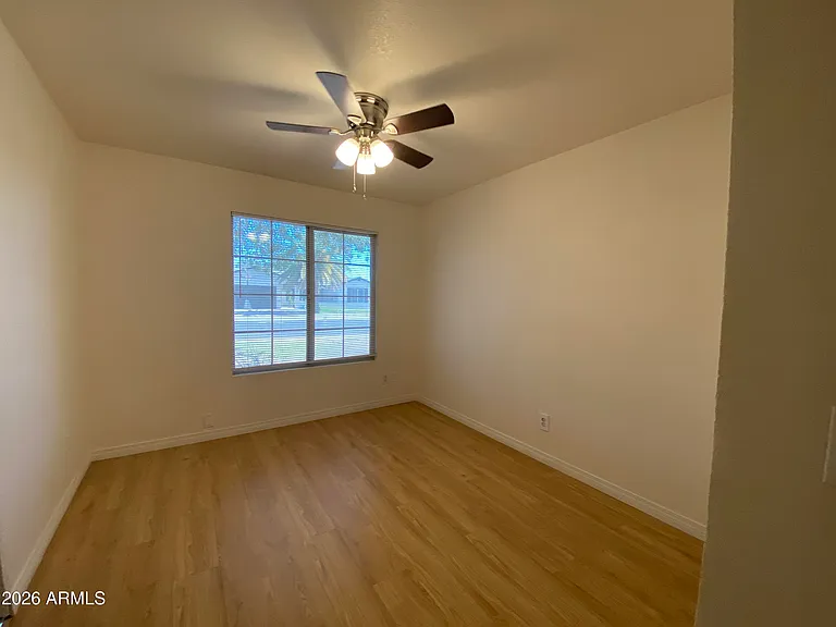 6728 W Vogel Ave — Photo 12