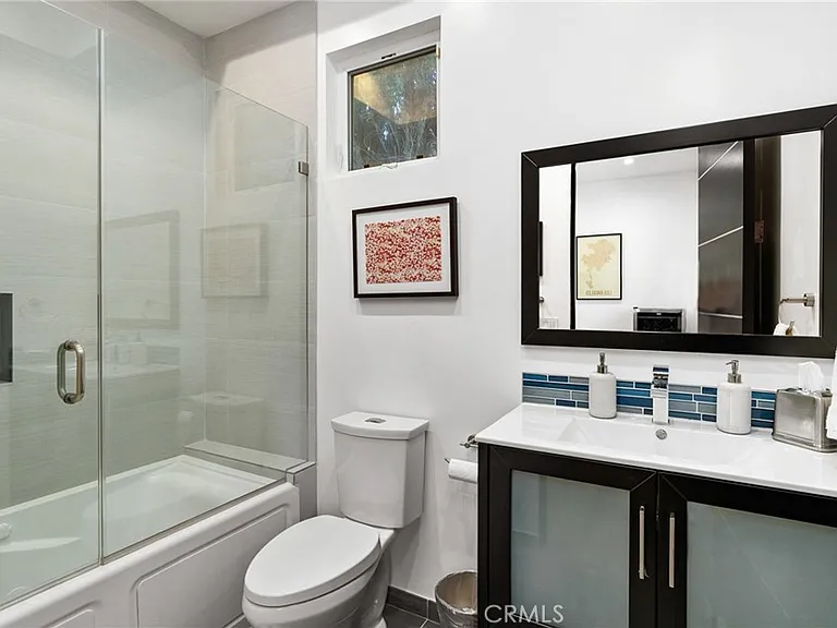 5541 Matilija Ave — Photo 17