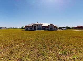 9427 Huber Rd, Seguin, TX 78155