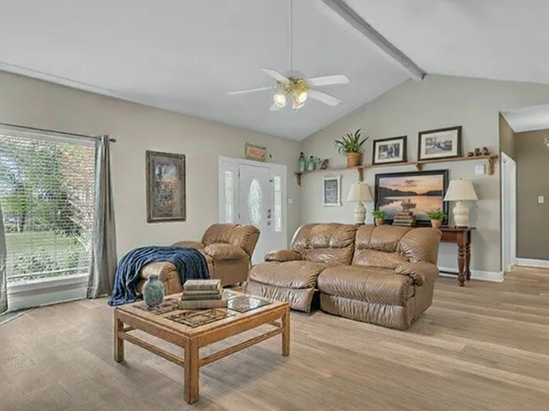 2370 Big Woods Rd — Photo 5