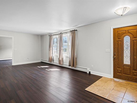 2nd image of 29 Twilight Dr