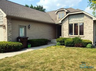 1628 Fairlawn St, Defiance, OH 43512