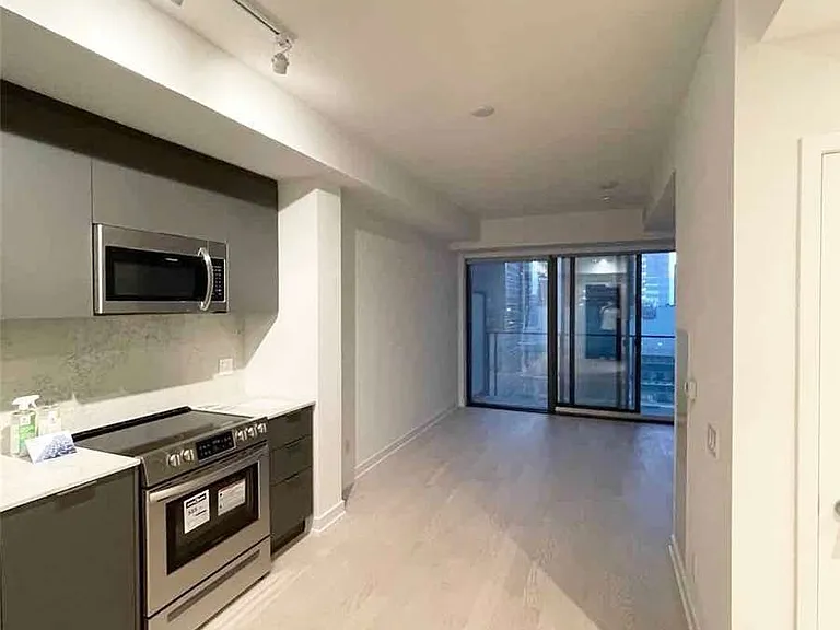 25 Richmond St E #2907 — Photo 2