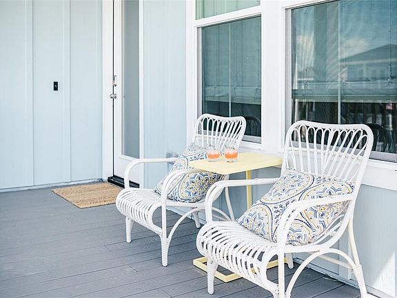 4th image of 22819 Cuadro Street