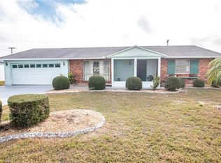 1101 Cherry Hills Dr, Sun City Center, FL 33573