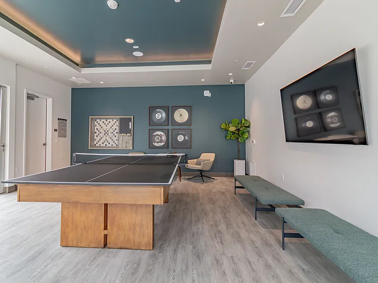 SOCO Apartments — Photo 16