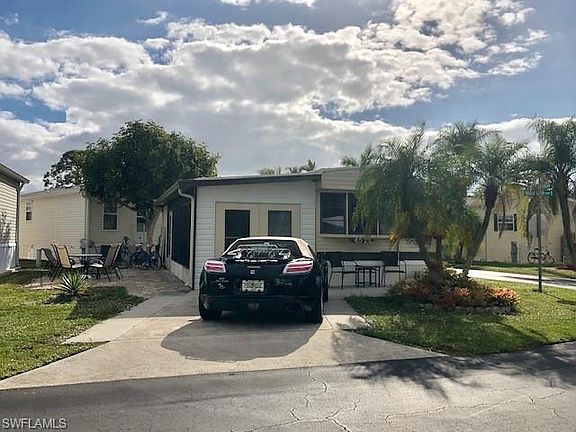 3rd image of 4571 E Washington Way