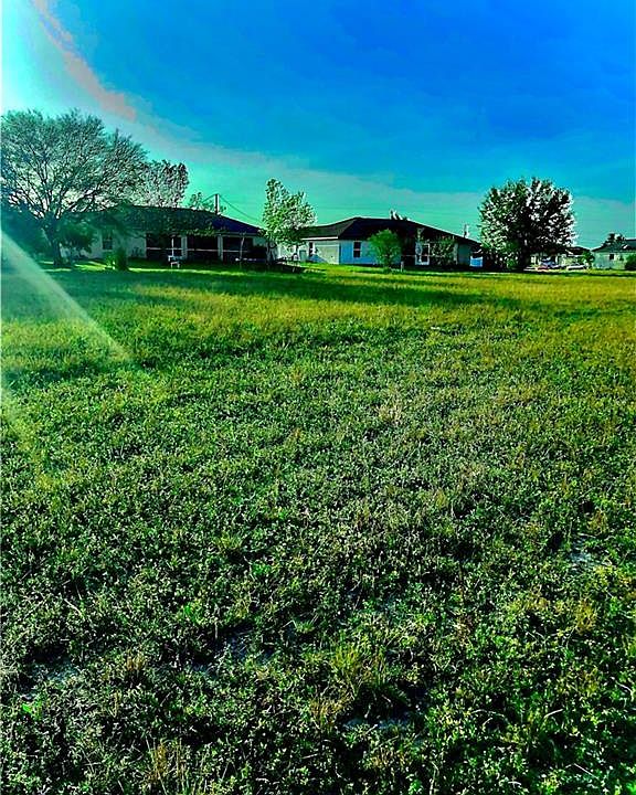 1st image of 1216 NE 20th Ave