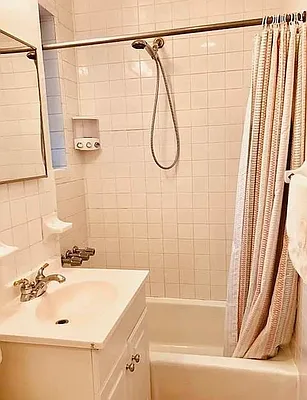 Rented by Voro NYC | media 9