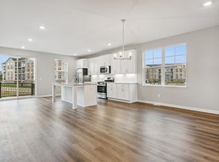 8632 Kenyon Ct NE #F, Blaine, MN 55449