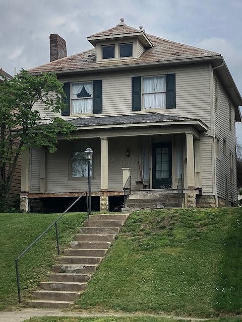 1st image of 921 Laurel Ave