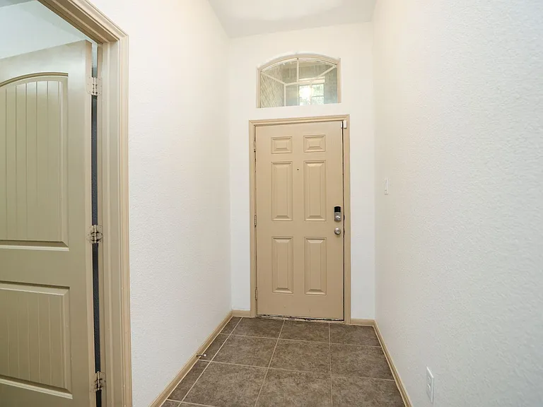 7042 Windy Run Ct — Photo 8
