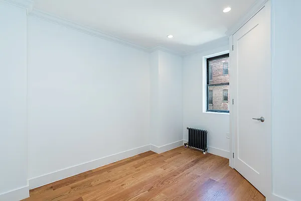 Rented by Nooklyn NYC LLC | media 19
