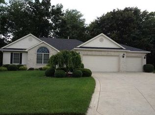 560 Weatherstone Rd, Holland, OH 43528