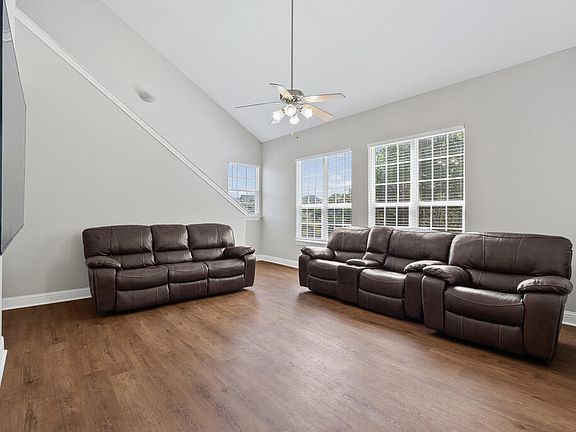 4th image of 101 Private Road 3097
