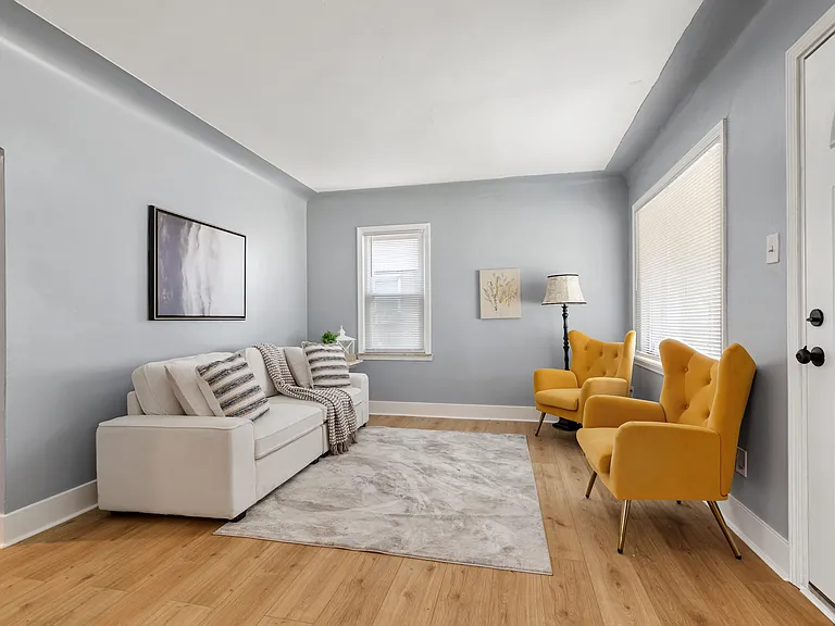 12260 Duchess St — Photo 3