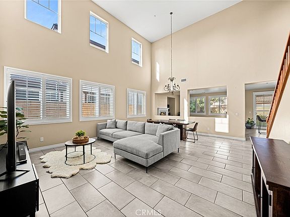 3rd image of 11002 Persimmon Ln