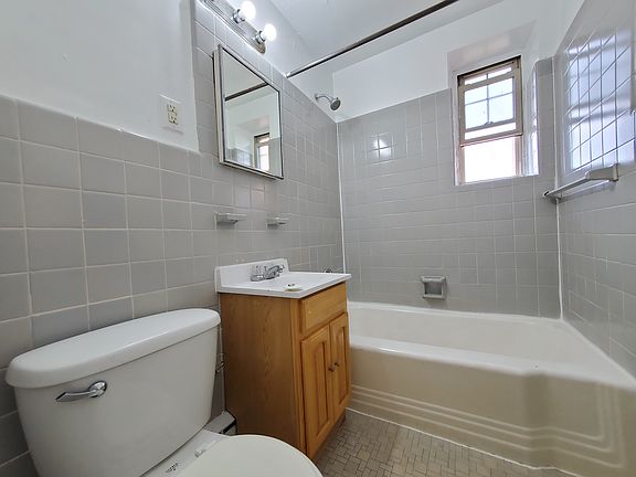 4th image of 2465 John Fitzgerald Kennedy Blvd #65E