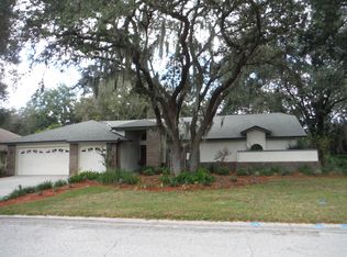 3019 Forest Club Dr, Plant City, FL 33566