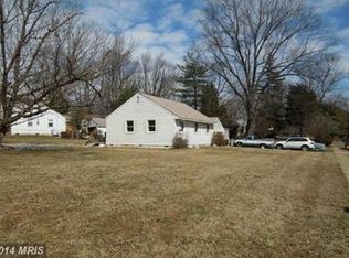 1938 Pimmit Dr, Falls Church, VA 22043