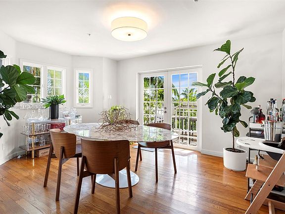 4th image of 1415 Sunset Harbor Dr #406