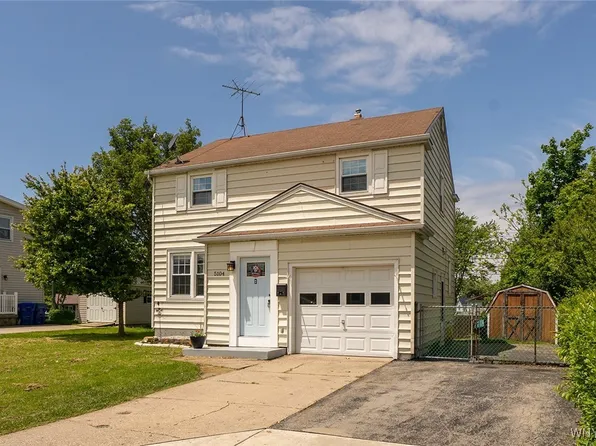 5104 Morgan Pkwy, Hamburg, NY 14075