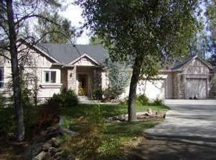 10310 Swasey Dr, Redding, CA 96001