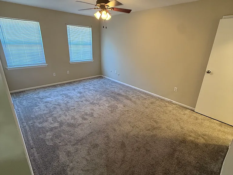 406 Willow Turn Turn — Photo 7