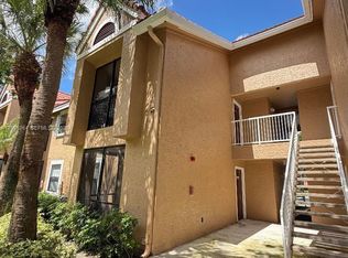 15560 SW 104th Ter APT 6210, Miami, FL 33196