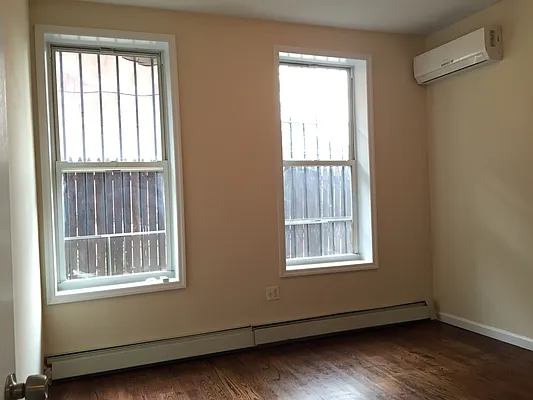 Rented by Elite NY Holdings | media 64