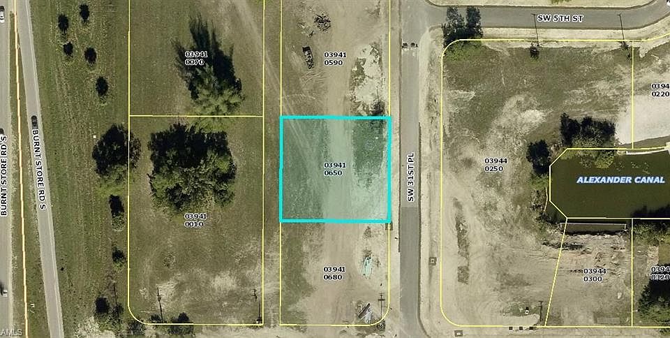 2nd image of 508 SW 31st Pl