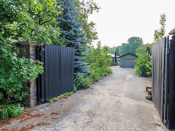 2nd image of 21 Sunnidale Rd