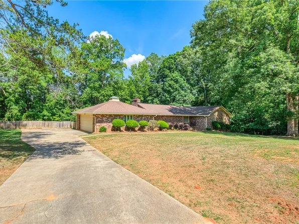 341 Piedmont Golf Course Rd, Piedmont, SC 29673