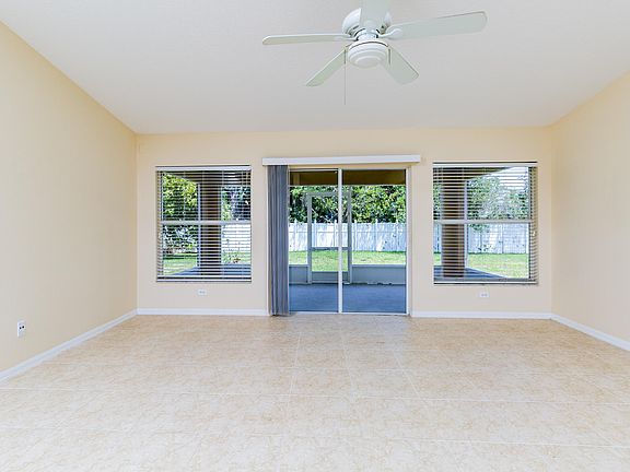 5th image of 355 SW Majestic Terrace