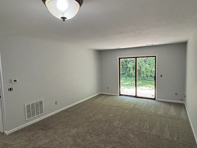 5412 Thayer Ave — Photo 8