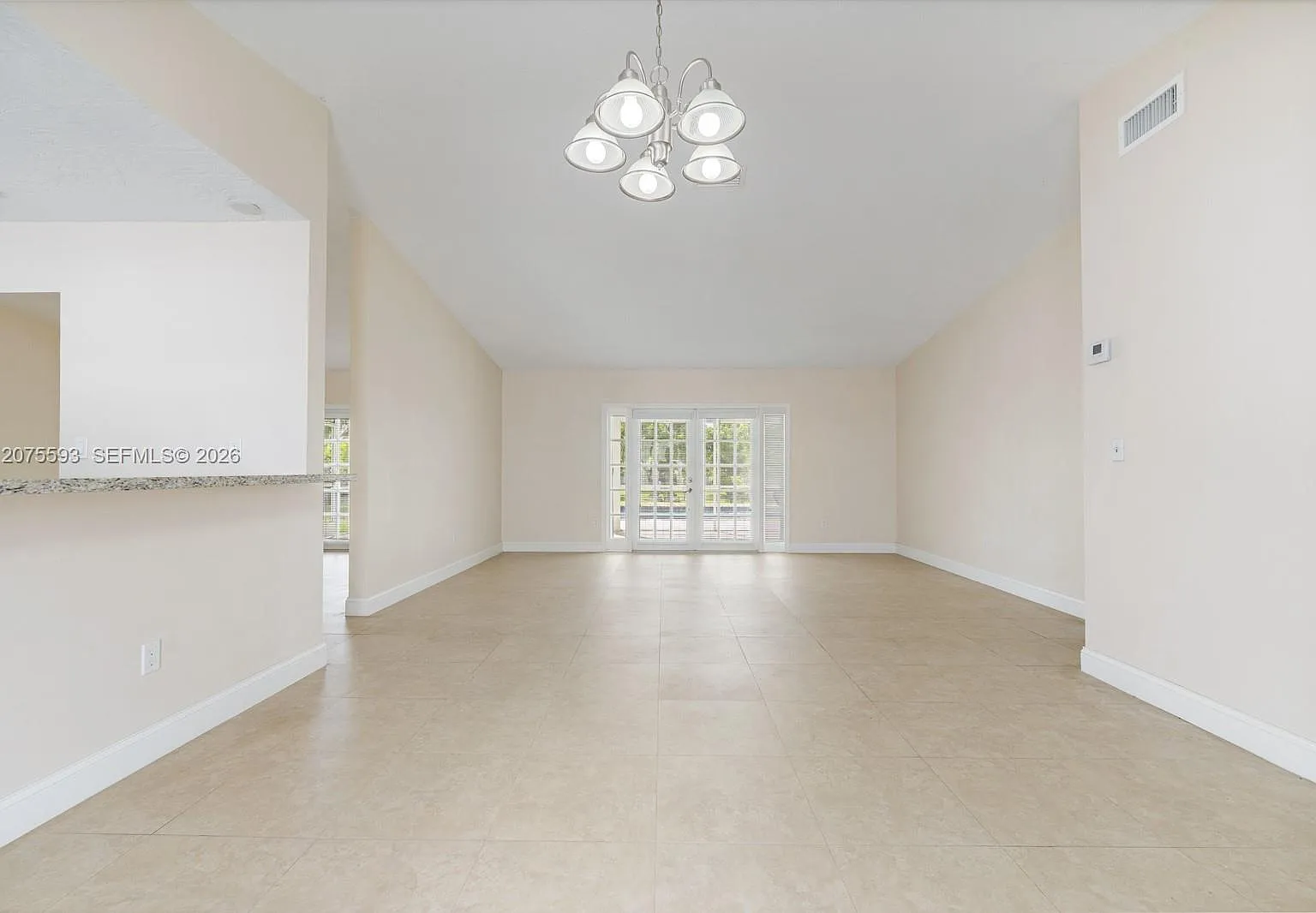 4 bed, 1752 sqft, $4,900 — Photo 3
