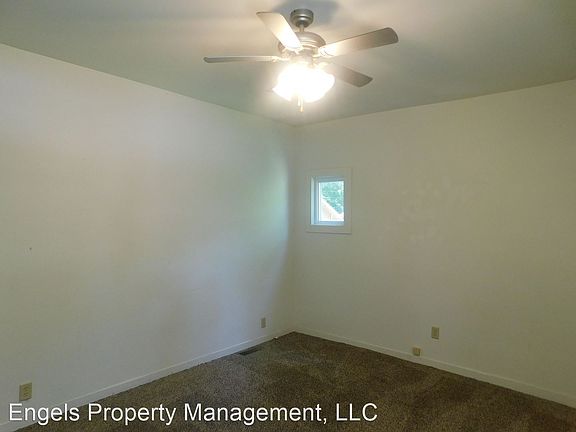 3rd image of 513 N Topeka St #El