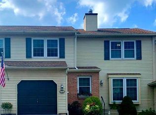 48 Shelly Ln, Pottstown, PA 19464