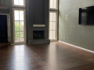 4301 W 111th Ter, Leawood, KS 66211