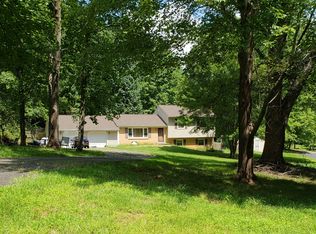 5302 Graystone Rd, Warrenton, VA 20187