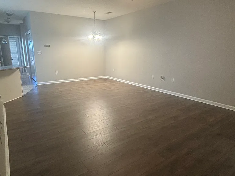 110 Lazy Willow Ln — Photo 6