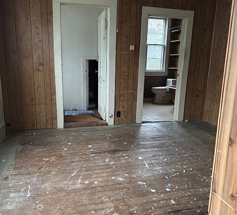 4th image of 3073 Grand Ave