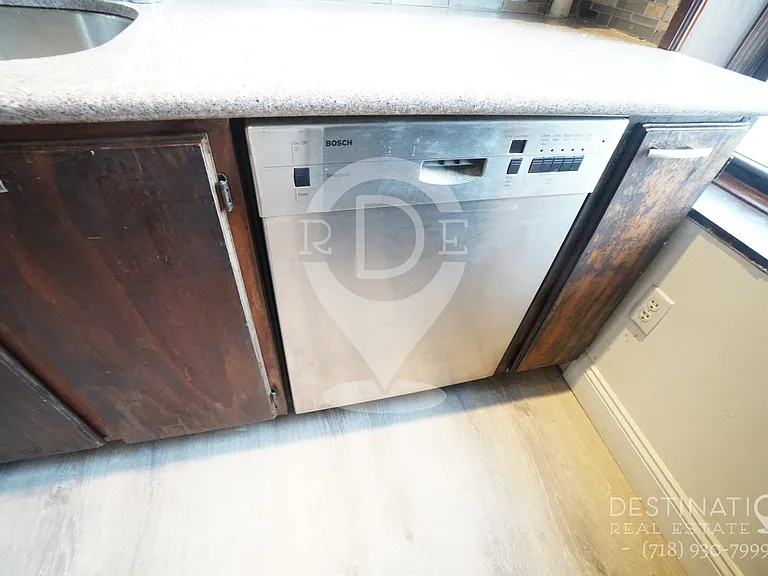 480 3rd Ave #2L — Photo 17