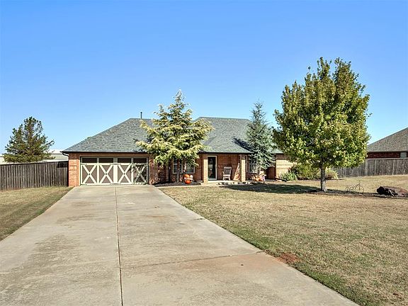 3rd image of 4105 Frontier Ln