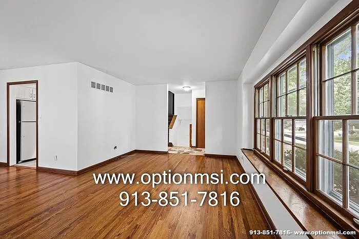 9401 Outlook Dr — Photo 8