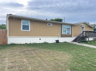 417 Lenora Dr, Taylor, TX 76574