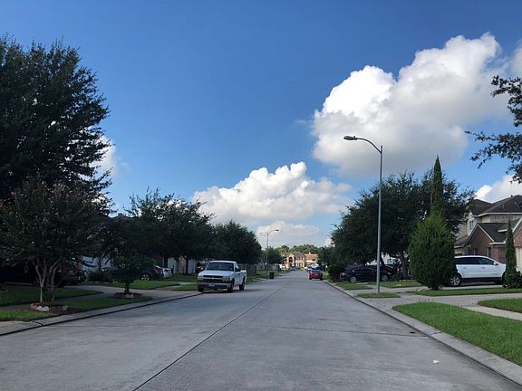 5th image of 910 Vista Bend Dr