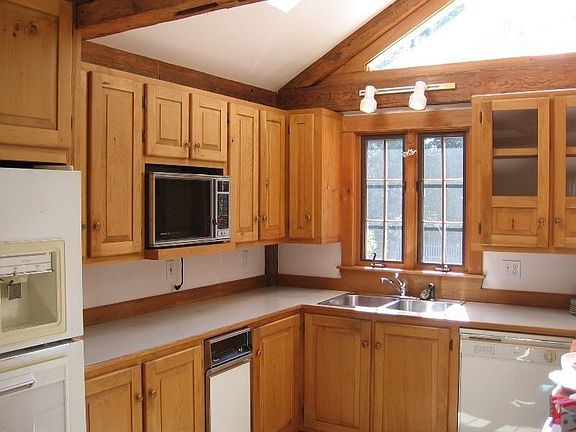 stunning custom kitchen