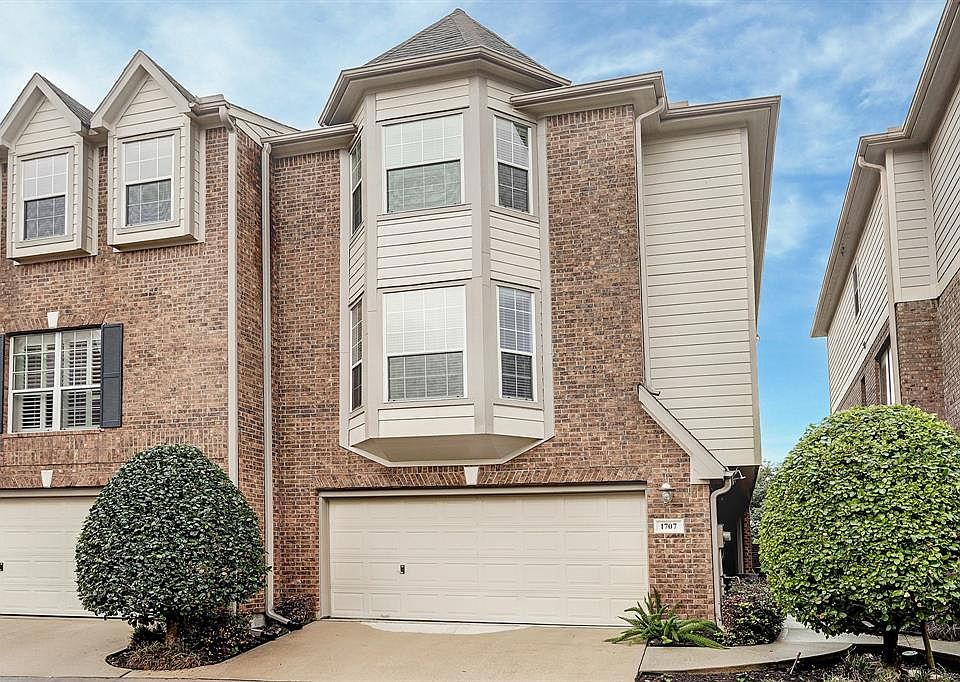 Welcome Home to the gated community of Enclave on TC Jester.