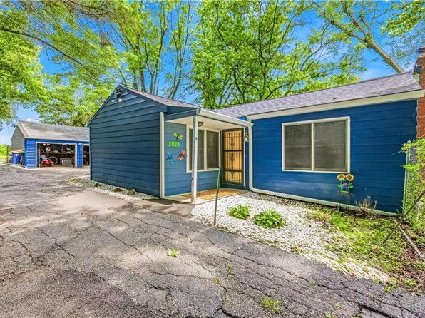 8020 E 92nd St, Kansas City, MO 64138